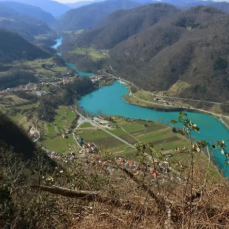 Private In Modrej Near Beautiful Soca River Frühstückspension 3*